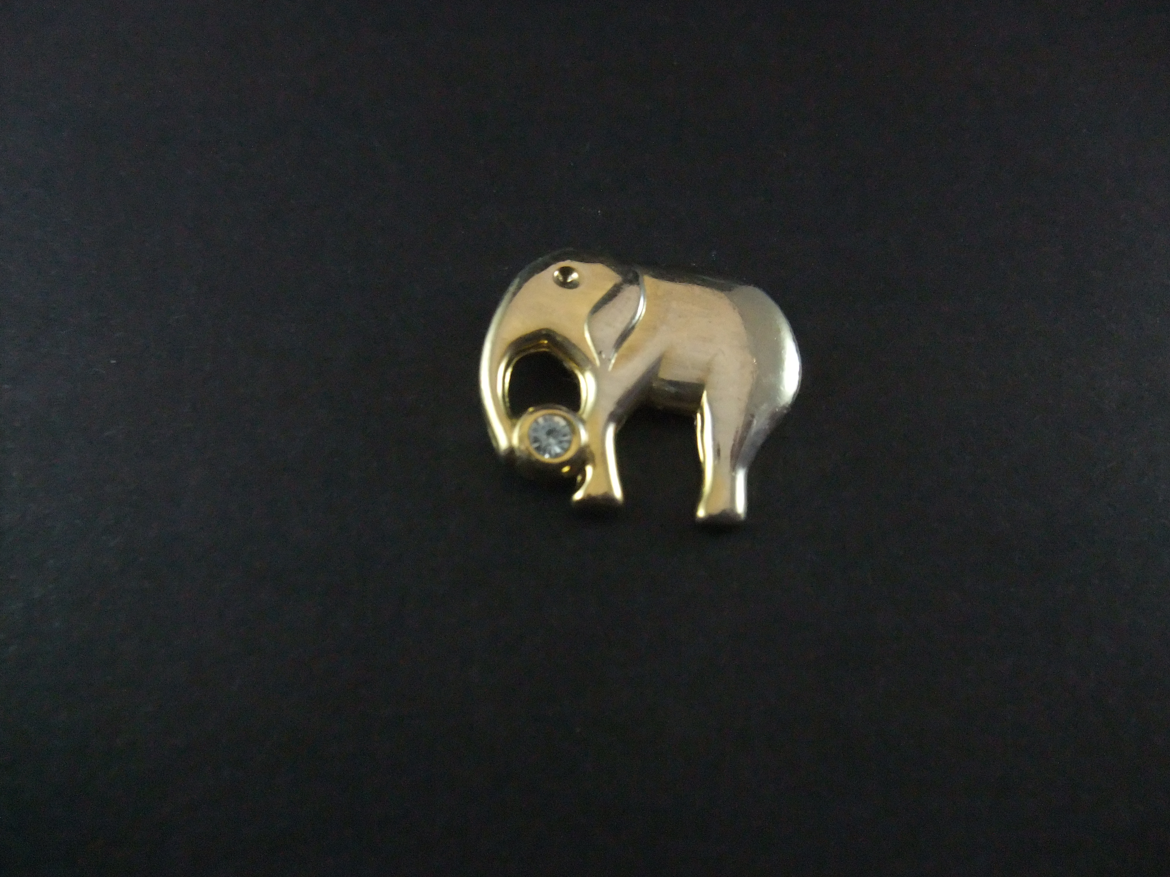 Afrikaanse olifant zilverkleurig ( met bal)